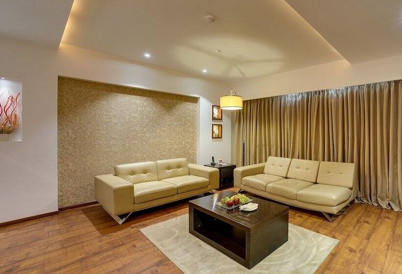 俱乐部房间, Ramee Grand Hotel And Spa, Pune