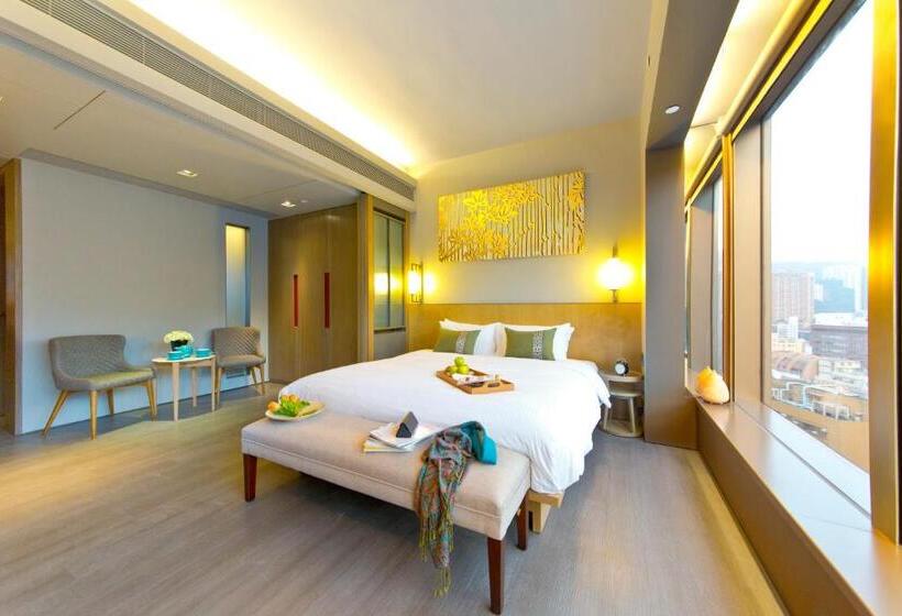 سوئیت با تخت بزرگ, Wanchai 88