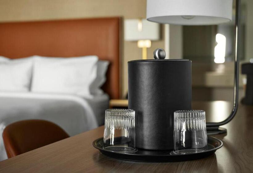 Номер Стандарт Кровать Кинг Адаптированный для Инвалидов, Courtyard By Marriott Los Angeles Pasadena Old Town