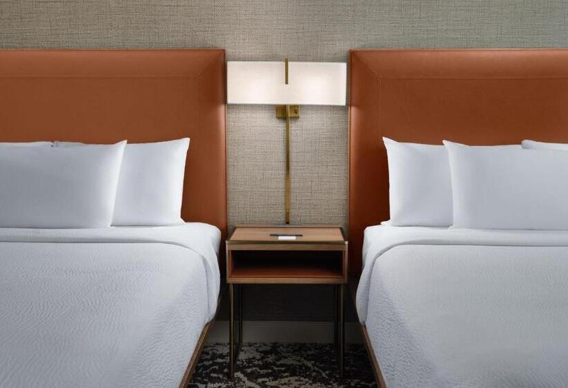 Номер Стандарт Вид на Бассейн, Courtyard By Marriott Los Angeles Pasadena Old Town