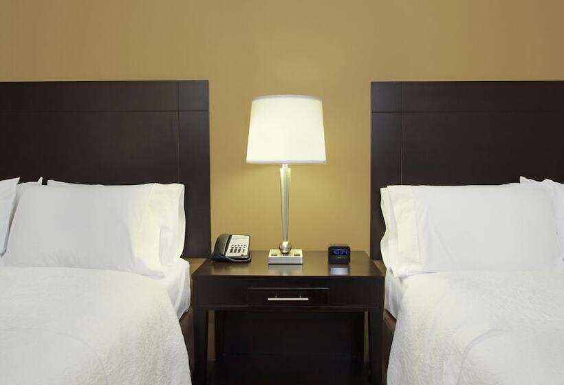 Номер Стандарт, Hampton Inn Winfield