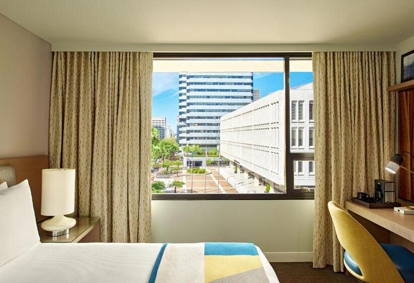 带大床的豪华间, The Hotel Zags Portland