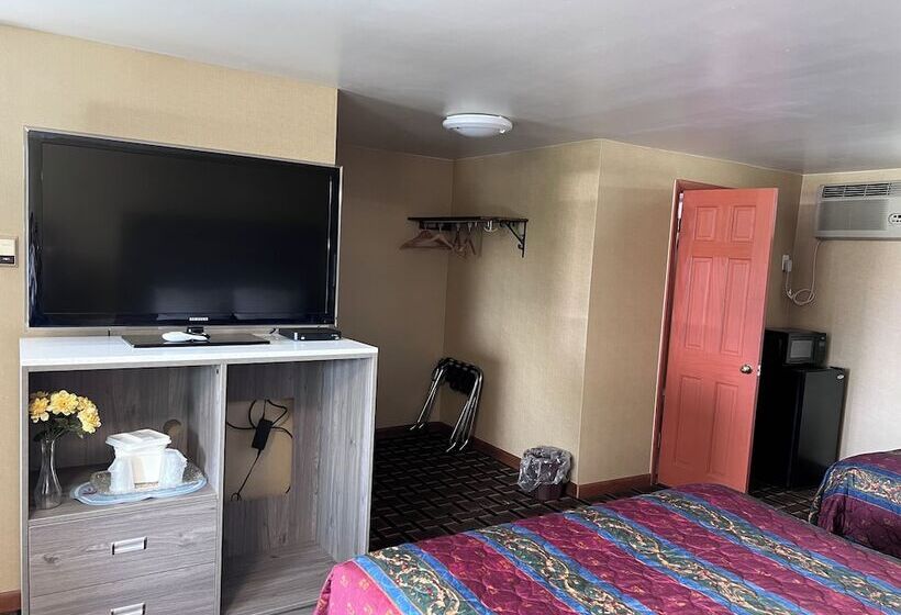 اتاق استاندارد با 2 تخت دوبل, Fairbridge Inn Express