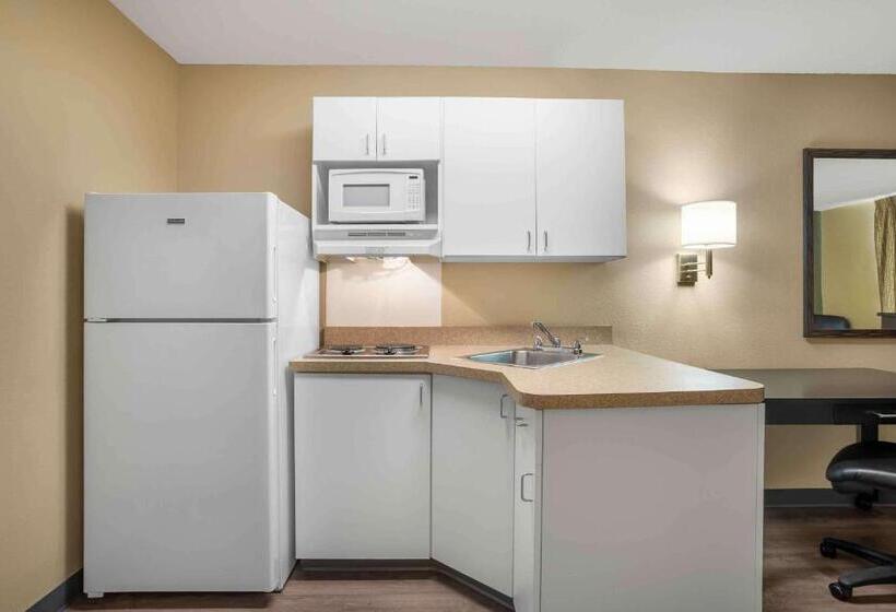 スタンダードスタジオ, Extended Stay America Select Suites   New Orleans   Airport
