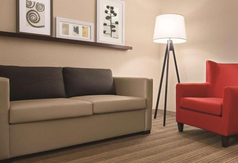 带按摩浴盆的套房, Country Inn & Suites By Radisson, Georgetown, Ky