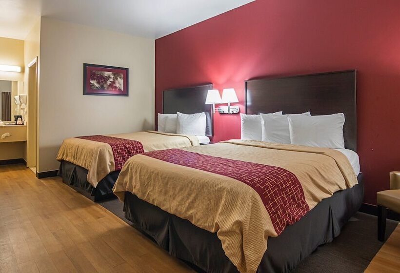 Номер Deluxe, Red Roof Inn & Suites Lake Orion/ Auburn Hills