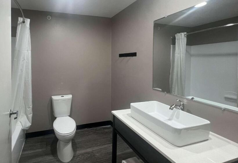اتاق استاندارد با تخت بزرگ, Studio 6 Oklahoma City, Ok South