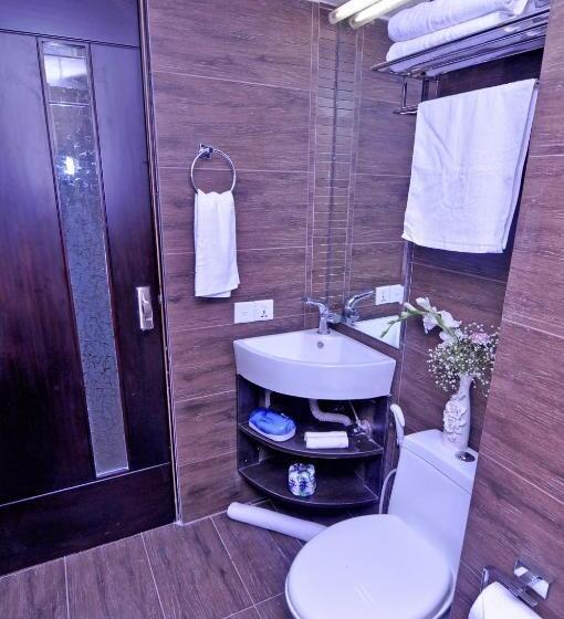 اتاق لوکس, Contemporary Heights Hotel And Apartments