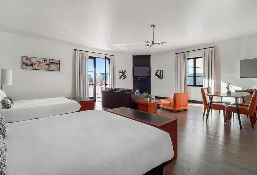 장애인을 위한 스탠다드 룸, Casa 425 + Lounge, A Four Sisters Inn