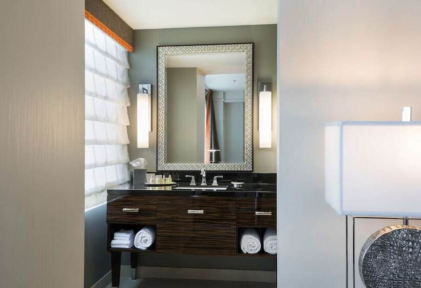 اتاق لوکس, Colcord Hotel Oklahoma City, Curio Collection By Hilton