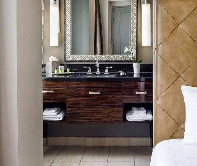 اتاق لوکس, Colcord Hotel Oklahoma City, Curio Collection By Hilton
