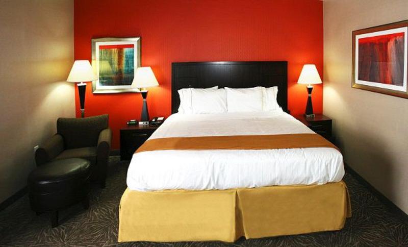 Стандартный Номер Кровать Кинг, Holiday Inn Express Toledo North, An Ihg
