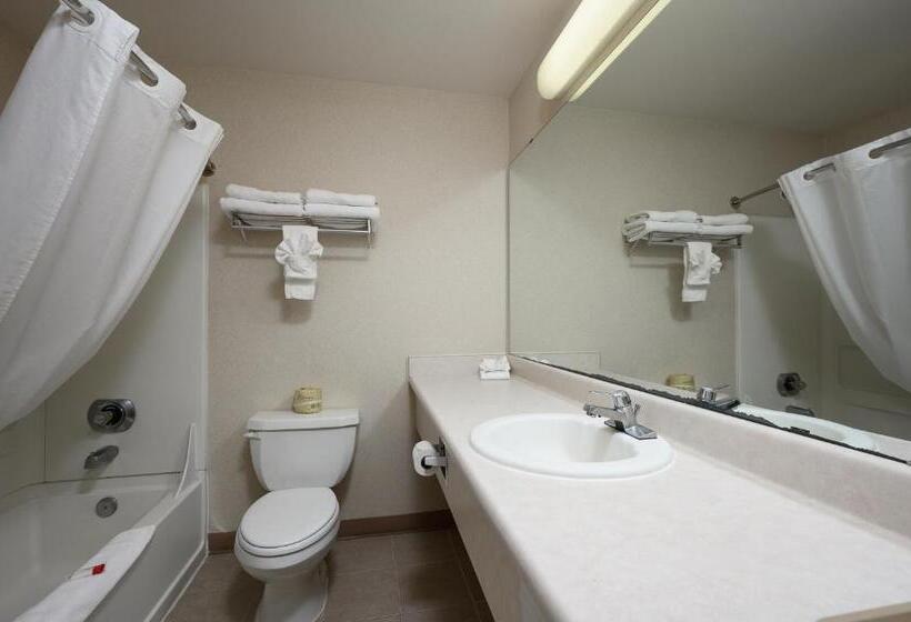 Номер Стандарт, Three Rivers Inn Sedro Woolley
