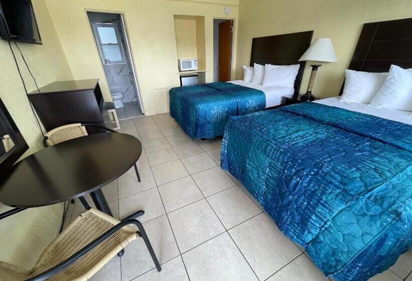 Номер Стандарт 2 Двуспальные Кровати, Sandy Shores Resort