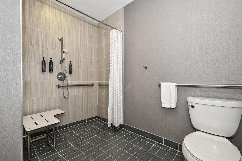 اتاق استاندارد با تخت دو نفره بزرگ, Aloft Charlotte City Center
