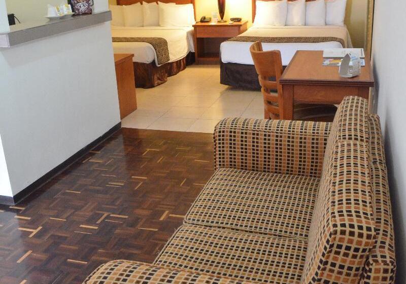 Люкс Кровать Кинг, Country Inn & Suites By Radisson, Wilson, Nc