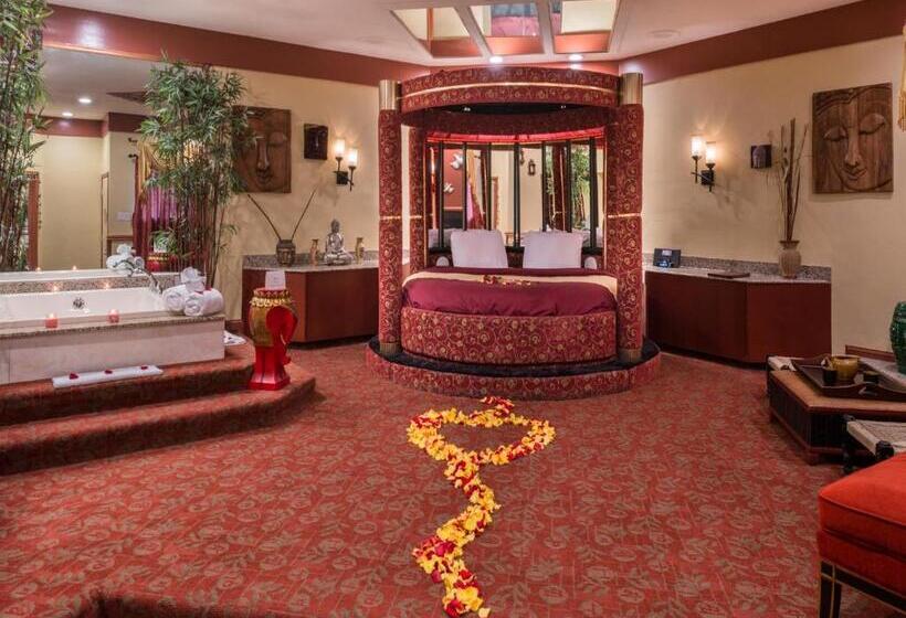 Люкс Deluxe Кровать Кинг, Inn Of The Dove Romantic Luxury & Business Suites