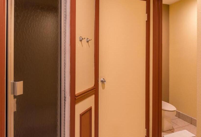 Люкс Deluxe Кровать Кинг, Inn Of The Dove Romantic Luxury & Business Suites