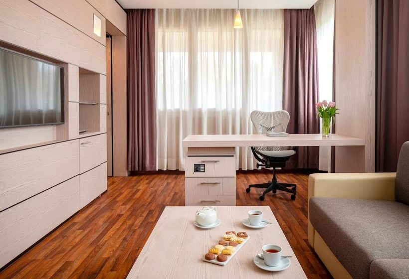 سوییت, Unahotels Bologna San Lazzaro