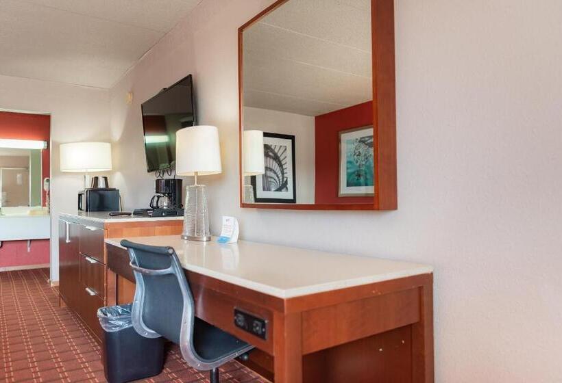 Стандартный Номер Кровать Кинг, Spencer Inn And Suites