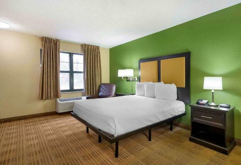 Студия Стандарт, Suburban Studios Columbus Bradley Park