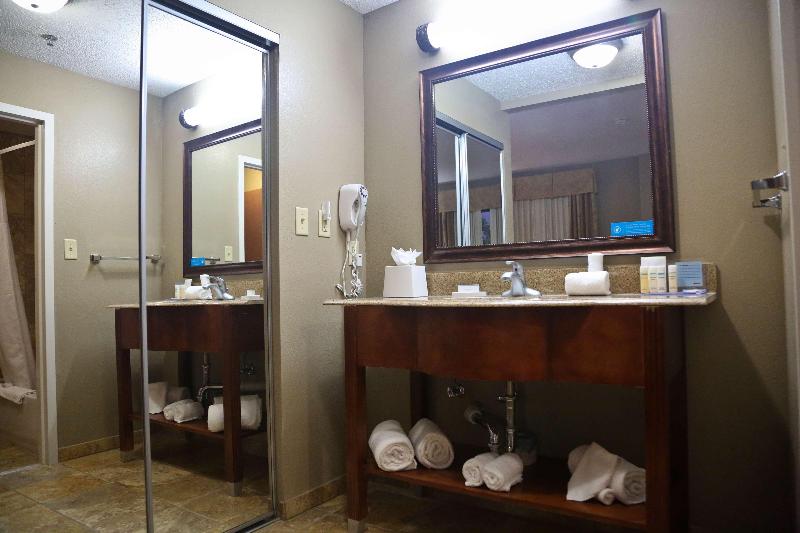 Стандартный Номер Кровать Кинг, Hampton Inn & Suites Jennings