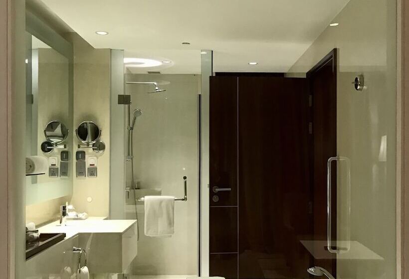 高级客房, Crowne Plaza Kochi, An Ihg