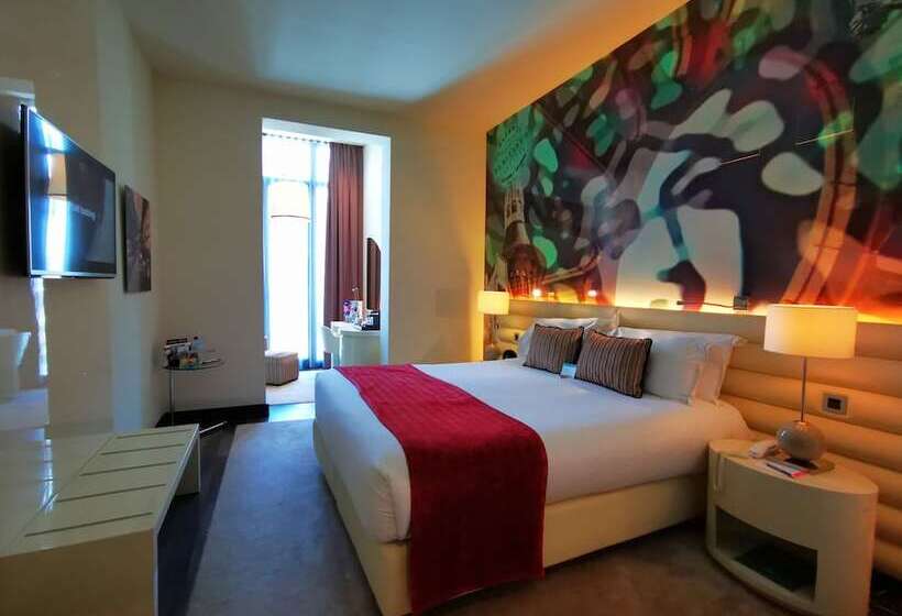 Люкс Вид на Бассейн, Indigo Barcelona   Plaza Catalunya 4sup, An Ihg