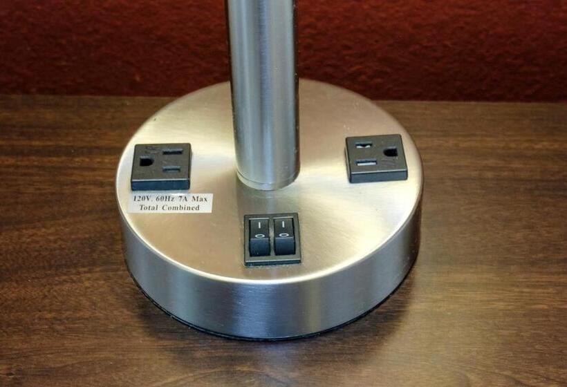 Номер Deluxe Адаптированный для Инвалидов, Red Roof Inn & Suites Lake Charles