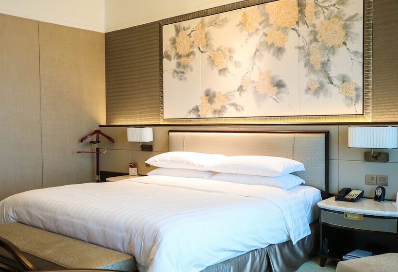 اتاق لوکس با چشم‌انداز دریاچه, Shangrila Yangzhou