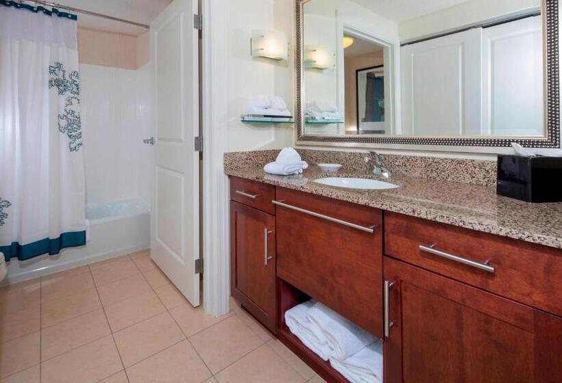 سوئیت با تخت بزرگ, Residence Inn Dover