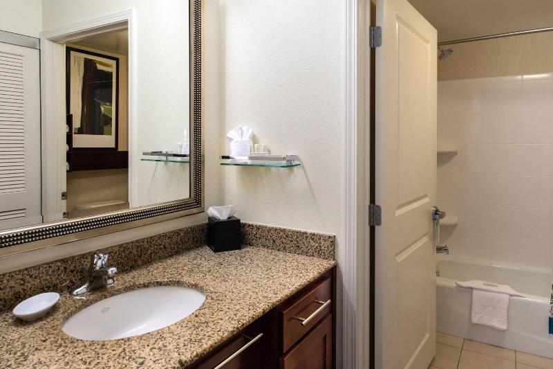 带大床的套房, Residence Inn Gainesville I 75