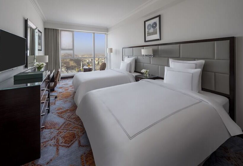 اتاق کلاسیک چهارنفره, Swissotel Makkah