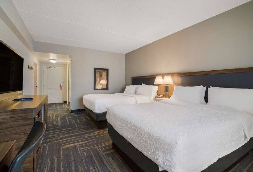 Номер Стандарт, Hampton Inn & Suites Plattsburgh