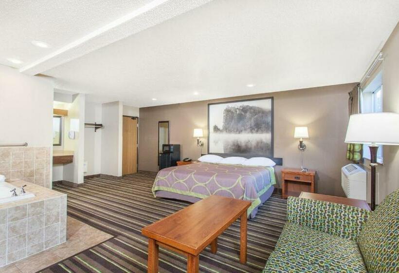 디럭스 스튜디오, Super 8 By Wyndham Richlands/claypool Hill Area