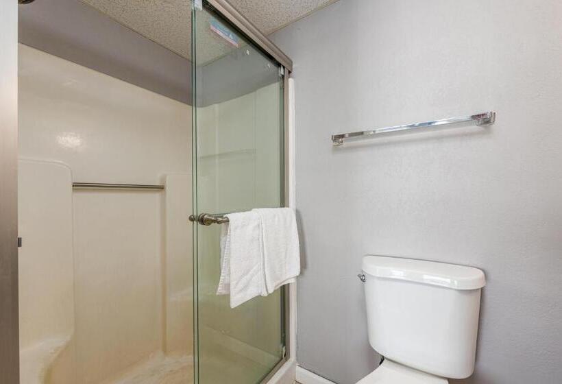스탠다드 룸, Boardwalk Hotel Charlee & Apartments Beach Hotel Oceanfront