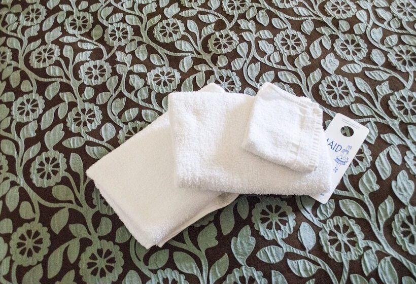 스위트, Boardwalk Hotel Charlee & Apartments Beach Hotel Oceanfront