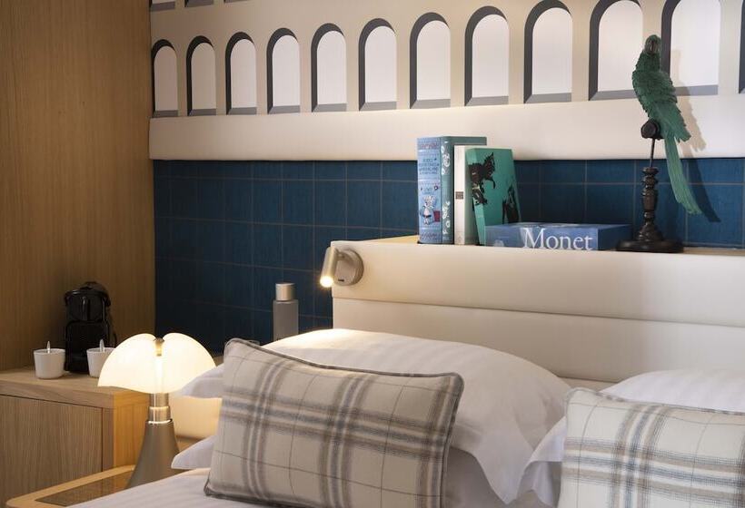اتاق اجرایی, Sleeping Belle   Gare De Lyon Bastille