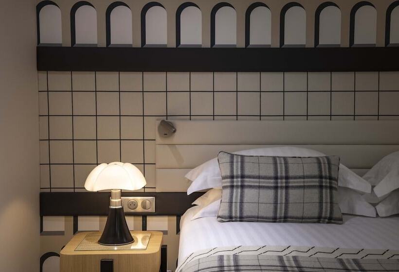 اتاق اجرایی, Sleeping Belle   Gare De Lyon Bastille