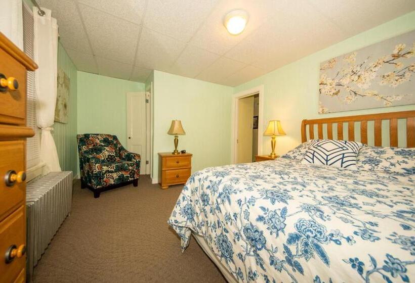 Апартаменты Deluxe 1 Спальня, Simmons Motel And Suites