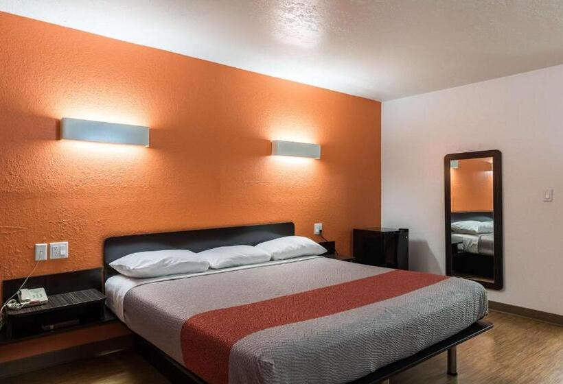Стандартный Номер Кровать Кинг, Motel 6 uvalde, Tx