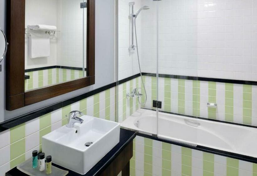 غرفة ديلوكس, Mövenpick Hotel Apartments Al Mamzar Dubai