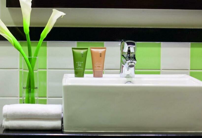 Superior Room, Mövenpick Hotel Apartments Al Mamzar Dubai