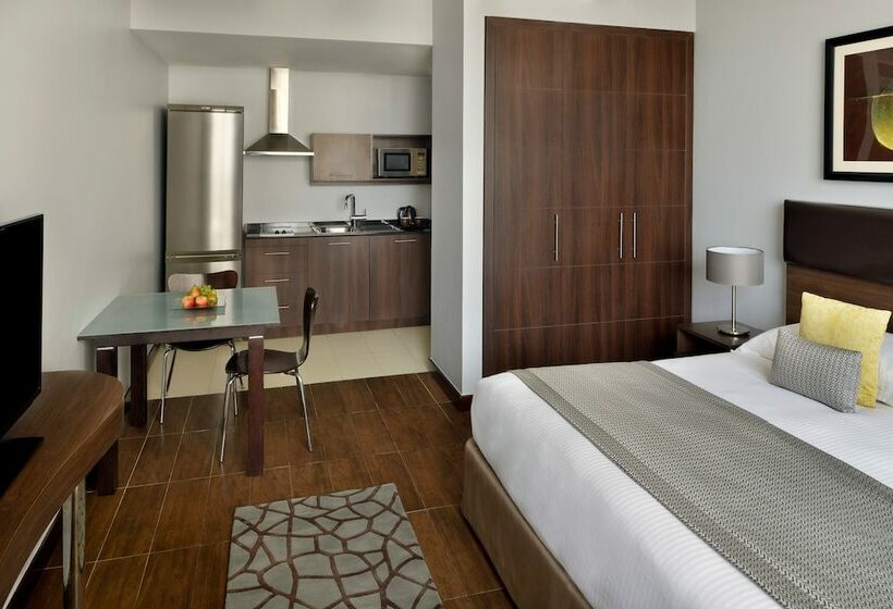 غرفة سوبيريور, Mövenpick Hotel Apartments Al Mamzar Dubai