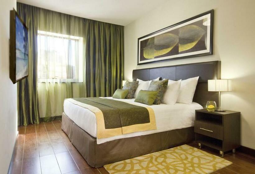 Superior Room King Size Bed, Mövenpick Hotel Apartments Al Mamzar Dubai