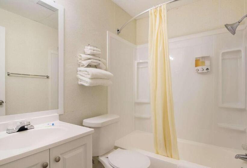 스탠다드 룸 더블 침대 2개, Rodeway Inn & Suites Sidney Historic Downtown I80