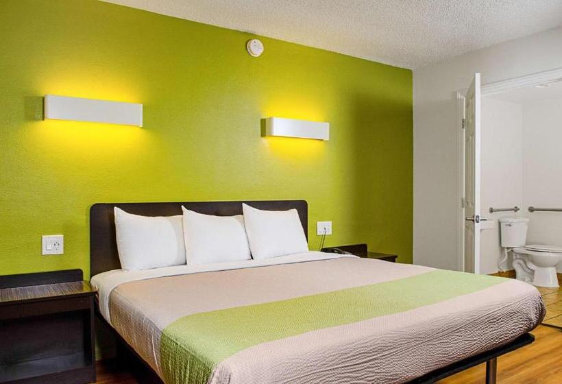 스탠다드 룸 킹사이즈 침대, Motel 6modesto, Ca  Downtown