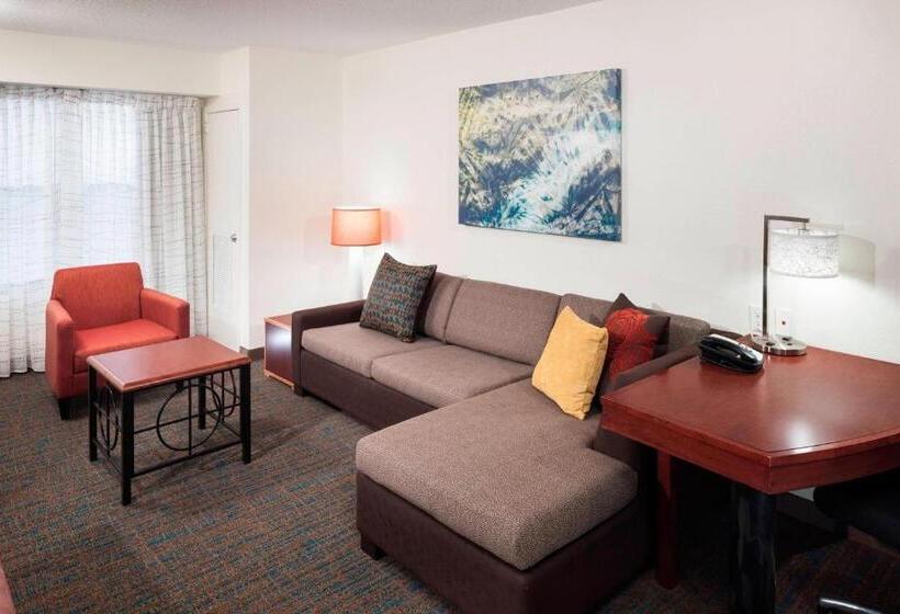 带大床的套房, Residence Inn By Marriott Dothan