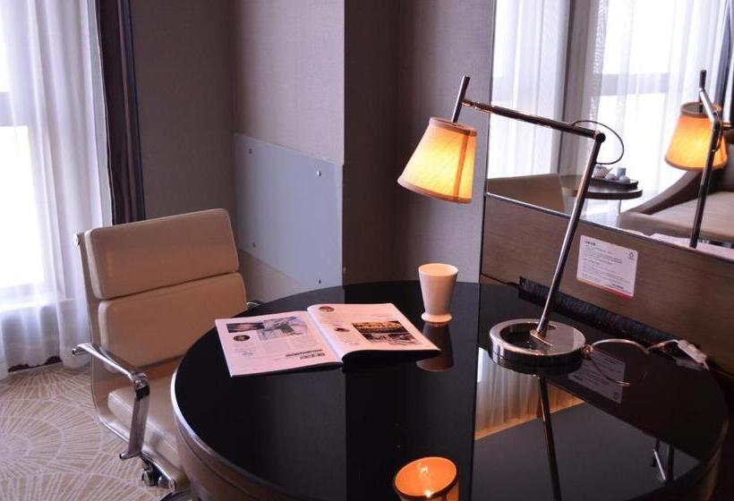 اتاق لوکس, The Qube Hotel Shanghai Xinqiao