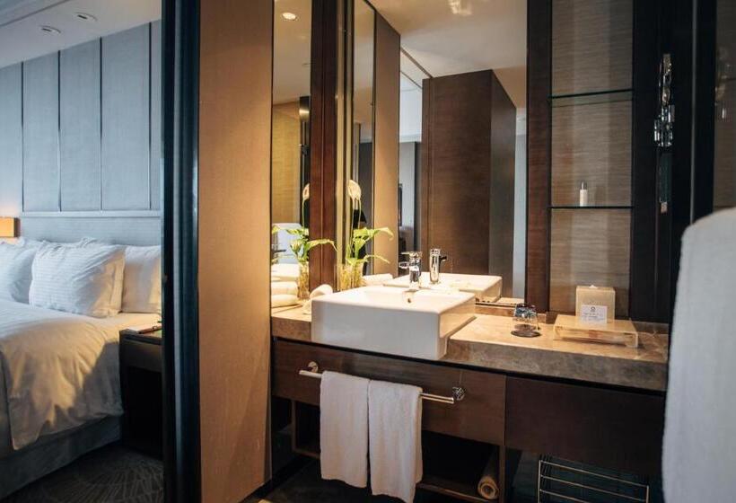 高级客房, The Qube Hotel Shanghai Xinqiao